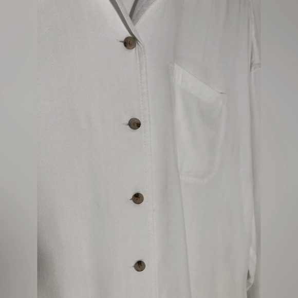 CORE Life - White Long Sleeve Button Down Top - Size L - Picture 4 of 6